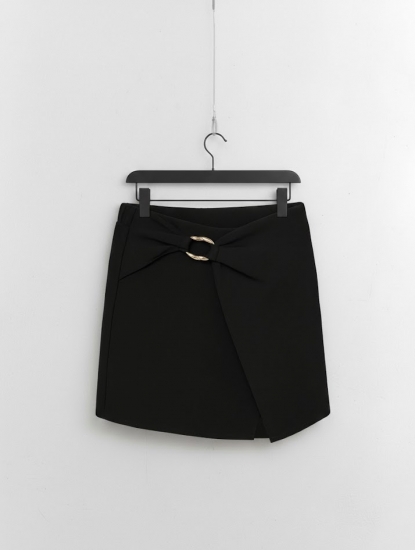 Jupe noir boucle dorée