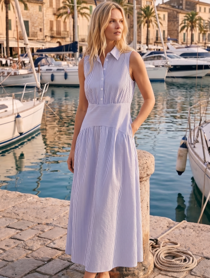 Robe longue rayée cintrée